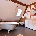 Belle Maison Alsacienne De 1610 * Gueberschwihr