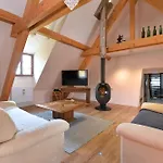 Belle Maison Alsacienne De 1610 Gueberschwihr