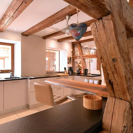 Belle Maison Alsacienne De 1610 * 吉博斯韦尔