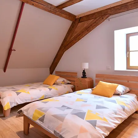 度假居 Belle Maison Alsacienne De 1610 *